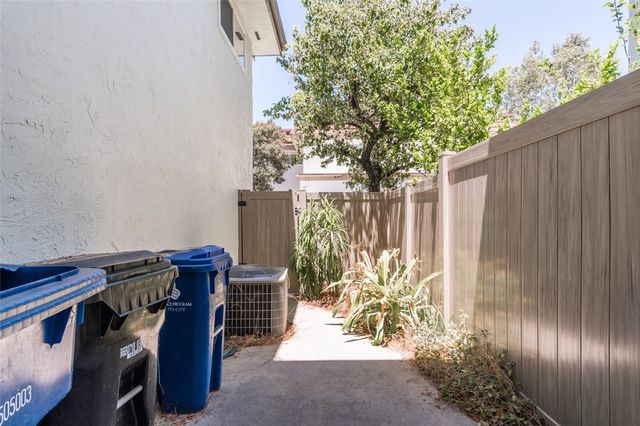 22170 James Alan 3, Chatsworth, CA 91311