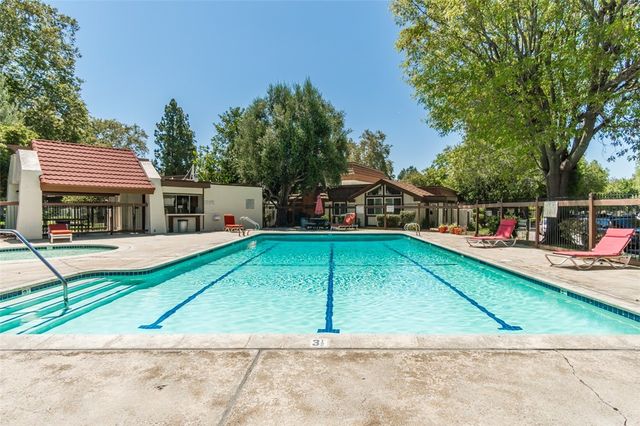 22170 James Alan 3, Chatsworth, CA 91311