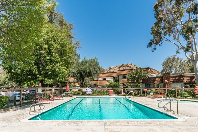22170 James Alan 3, Chatsworth, CA 91311