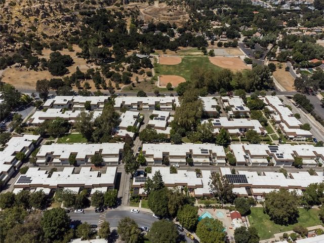 22170 James Alan 3, Chatsworth, CA 91311