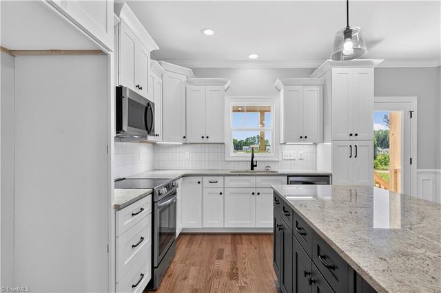 271 Stonybrook Drive, Lexington, NC 27295