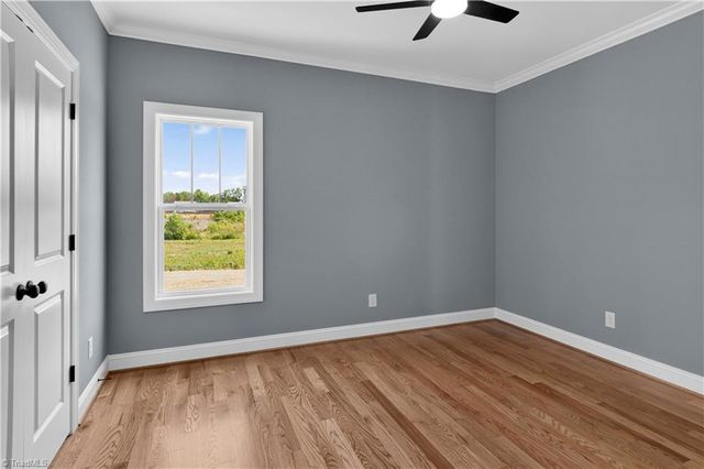 271 Stonybrook Drive, Lexington, NC 27295