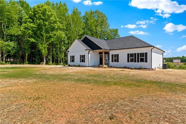 271 Stonybrook Drive, Lexington, NC 27295