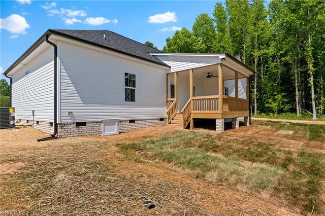 271 Stonybrook Drive, Lexington, NC 27295