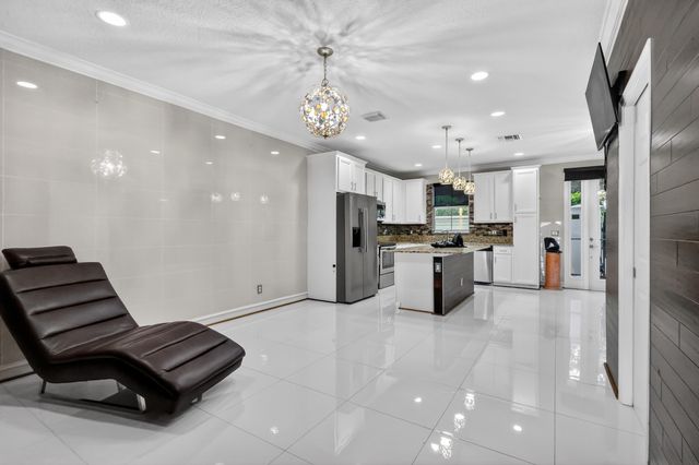3106 Waterside Circle, Boynton Beach, FL 33436