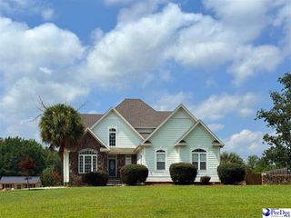 4135 W Pelican Ln, Florence, SC 29501