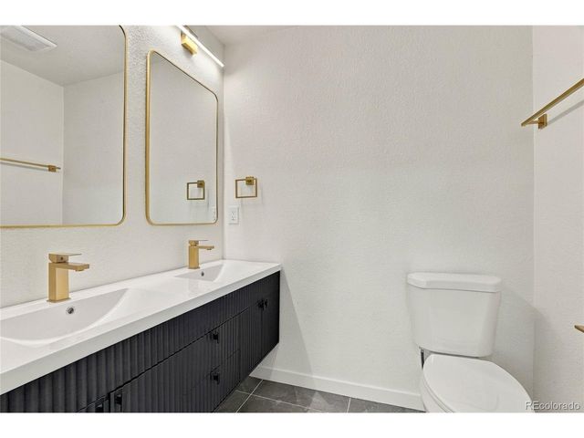 1590 Oak Pl, Thornton, CO 80229