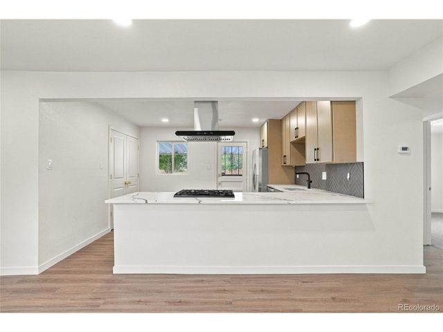 1590 Oak Pl, Thornton, CO 80229