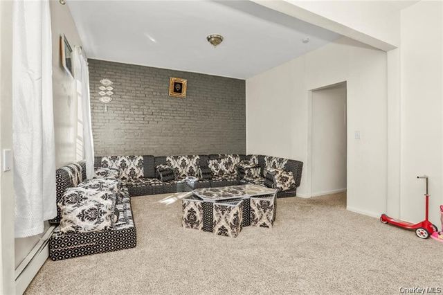 80 Elliott Avenue 2nd Floor, Yonkers, NY 10705