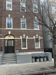 80 Elliott Avenue 2nd Floor, Yonkers, NY 10705