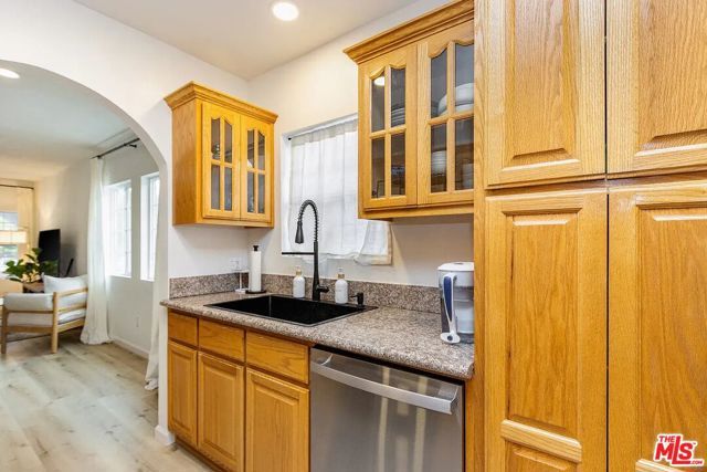 5934 Fayette Street, Los Angeles, CA 90042