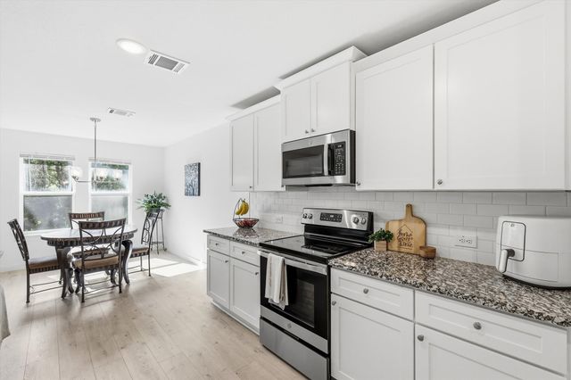 105 Jim Walters Drive, Runaway Bay, TX 76426