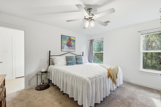 105 Jim Walters Drive, Runaway Bay, TX 76426