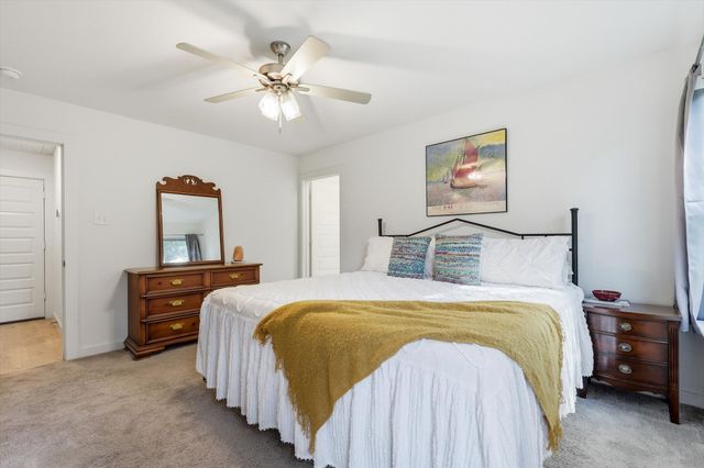 105 Jim Walters Drive, Runaway Bay, TX 76426