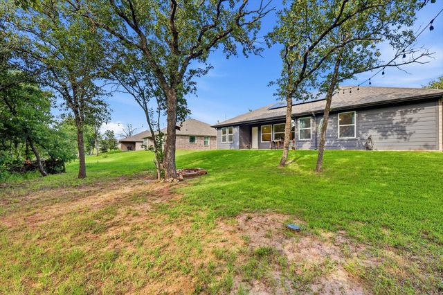 105 Jim Walters Drive, Runaway Bay, TX 76426