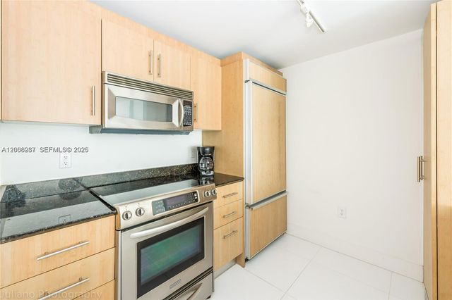 10275 Collins Avenue 416, Bal Harbour, FL 33154