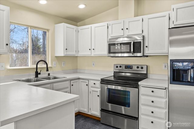 9331 64th Avenue NE, Marysville, WA 98270