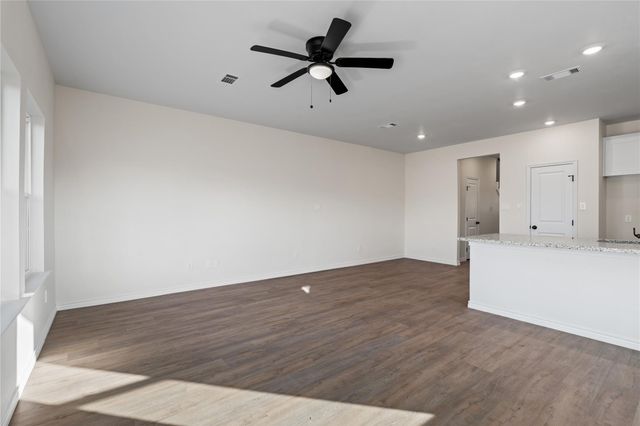 7101 Weyburn Street C, Houston, TX 77028