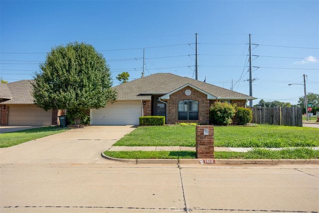 1613 Pinnacle Lane, Edmond, OK 73003