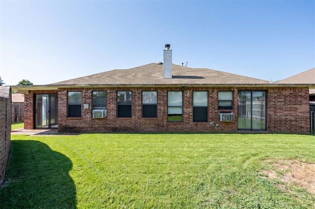 1613 Pinnacle Lane, Edmond, OK 73003