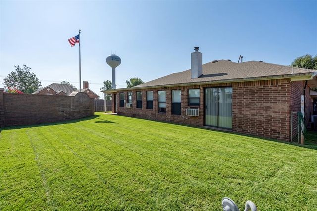 1613 Pinnacle Lane, Edmond, OK 73003