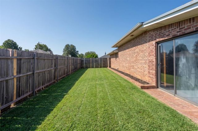 1613 Pinnacle Lane, Edmond, OK 73003