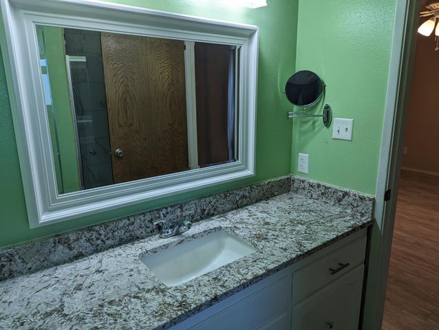 5290 N Bishop Avenue, Fresno, CA 93723