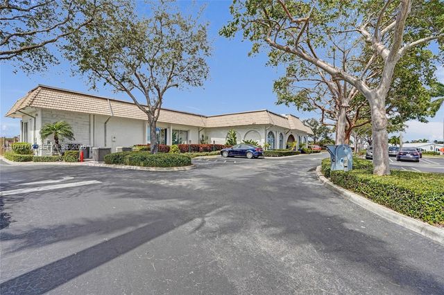 1806 SW 18th St, Boynton Beach, FL 33426