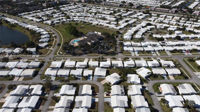 1806 SW 18th St, Boynton Beach, FL 33426