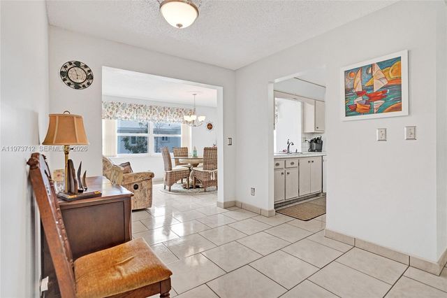 1806 SW 18th St, Boynton Beach, FL 33426