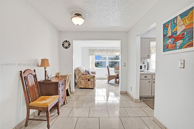 1806 SW 18th St, Boynton Beach, FL 33426