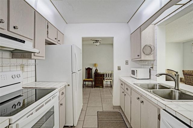 1806 SW 18th St, Boynton Beach, FL 33426