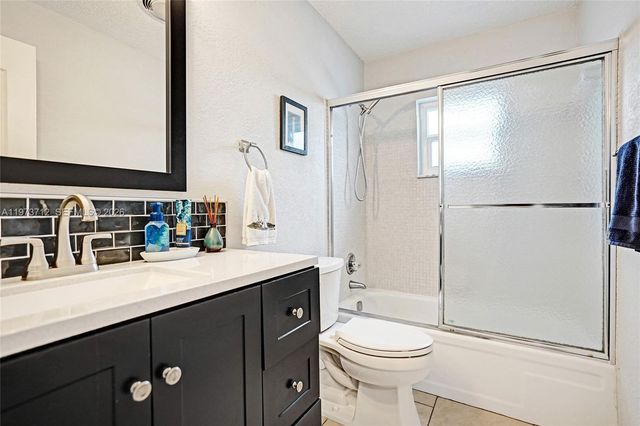 1806 SW 18th St, Boynton Beach, FL 33426