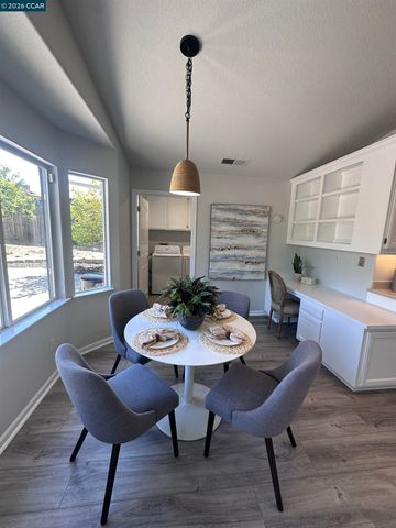 6404 Eagle Ridge Dr, Vallejo, CA 94591