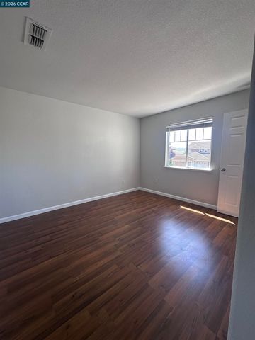 6404 Eagle Ridge Dr, Vallejo, CA 94591