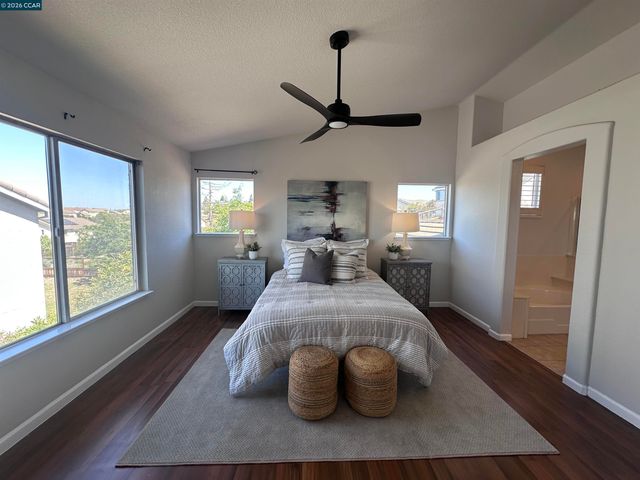 6404 Eagle Ridge Dr, Vallejo, CA 94591