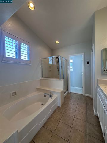 6404 Eagle Ridge Dr, Vallejo, CA 94591