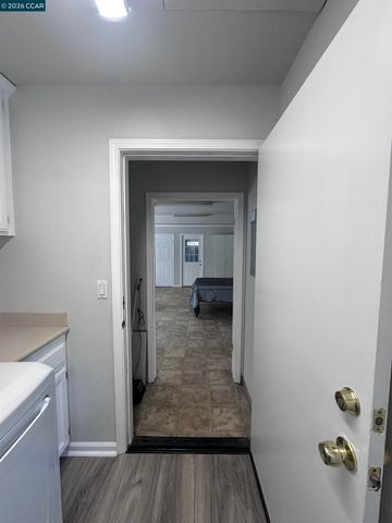 6404 Eagle Ridge Dr, Vallejo, CA 94591