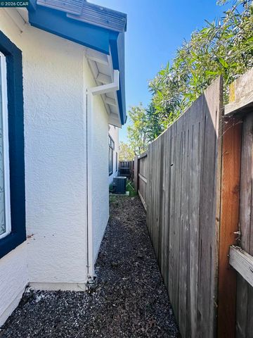 6404 Eagle Ridge Dr, Vallejo, CA 94591