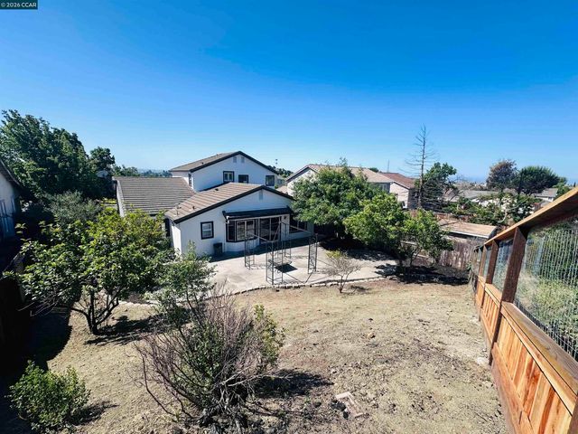 6404 Eagle Ridge Dr, Vallejo, CA 94591