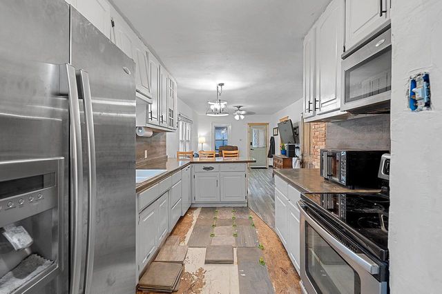 1571 KIMBALL STREET, Green Bay, WI 54301