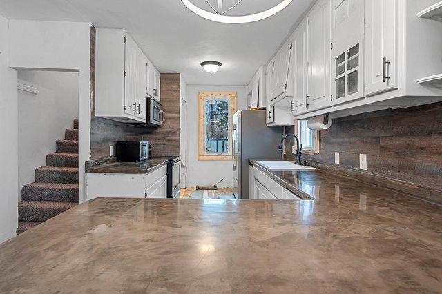 1571 KIMBALL STREET, Green Bay, WI 54301