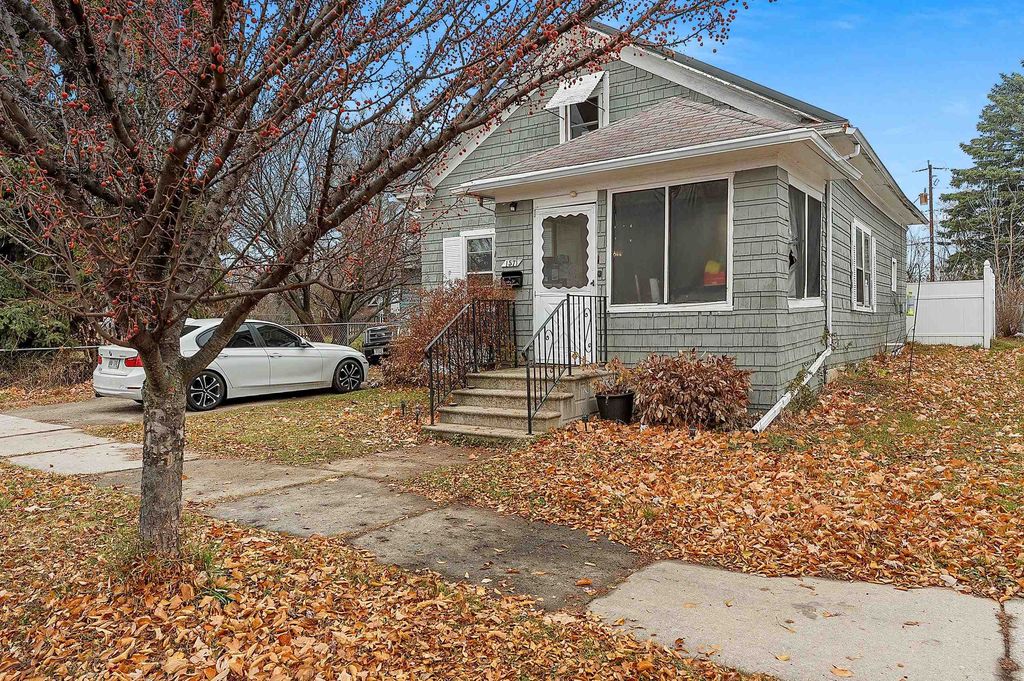 1571 KIMBALL STREET, Green Bay, WI 54301