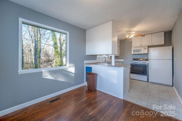 433 Osborne Road, Brevard, NC 28712