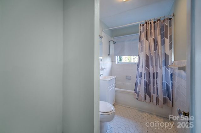 433 Osborne Road, Brevard, NC 28712