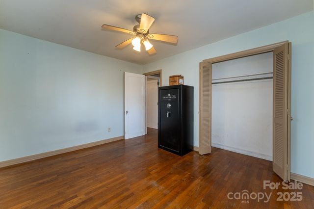 433 Osborne Road, Brevard, NC 28712