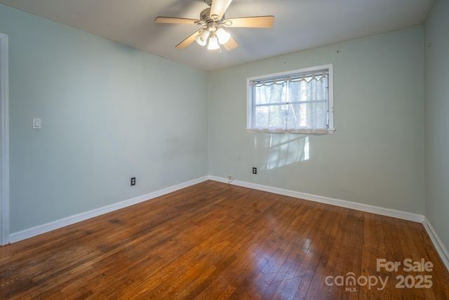 433 Osborne Road, Brevard, NC 28712