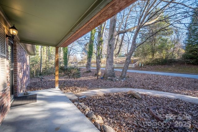 433 Osborne Road, Brevard, NC 28712