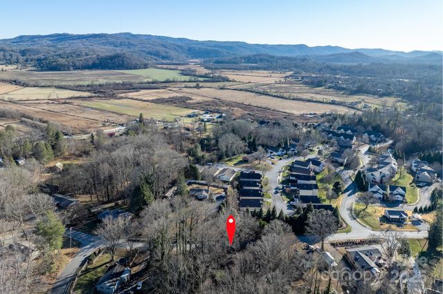 433 Osborne Road, Brevard, NC 28712