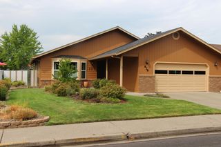 828 Mesman Drive, Grants Pass, OR 97527